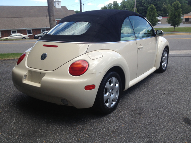 2003 Volkswagen New Beetle 2500 Extended Cab 4WD SLT