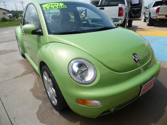 2003 Volkswagen New Beetle SEL Chrome Wheels/front Wheel Drive