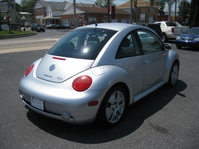 2003 Volkswagen New Beetle GT 4 Door