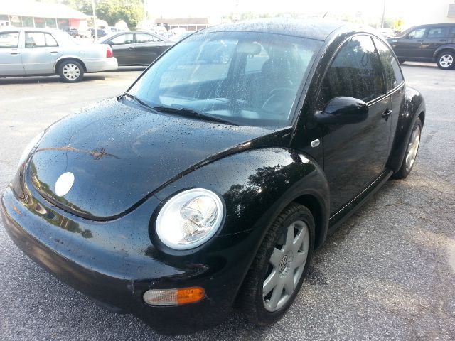 2003 Volkswagen New Beetle Crewmax-short-limited-sunroof-6 CD Jbl-newer Tires