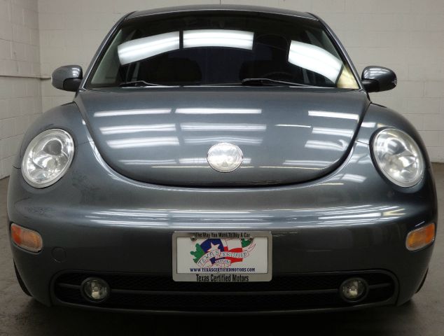 2003 Volkswagen New Beetle Crewmax-short-limited-sunroof-6 CD Jbl-newer Tires