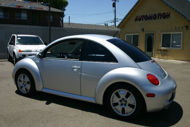 2003 Volkswagen New Beetle GT 4 Door