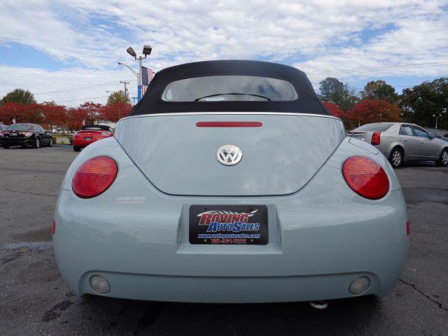 2003 Volkswagen New Beetle 2500 Extended Cab 4WD SLT