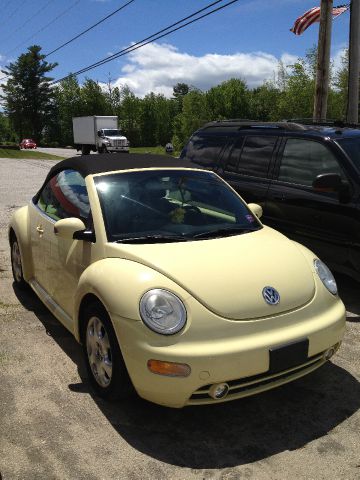 2003 Volkswagen New Beetle 2500 Extended Cab 4WD SLT