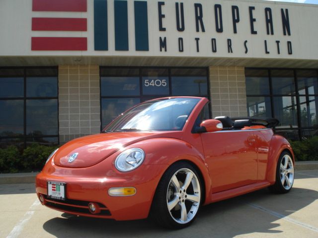 2003 Volkswagen New Beetle 3/4 Ton