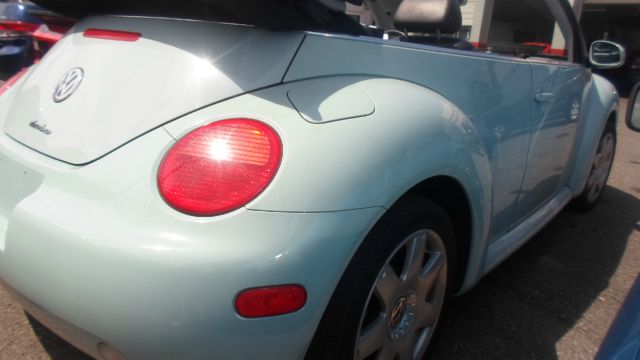 2003 Volkswagen New Beetle Unknown