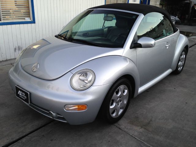 2003 Volkswagen New Beetle 2500 Extended Cab 4WD SLT