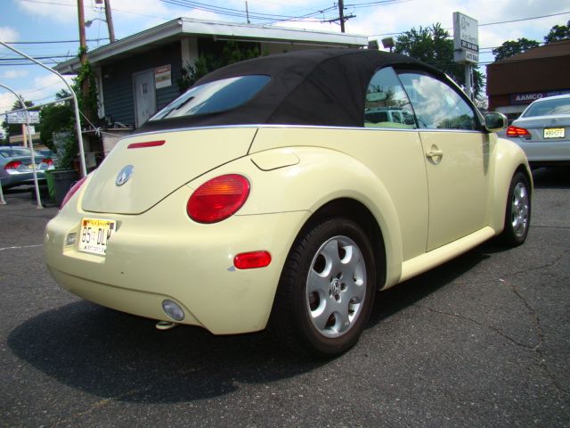 2003 Volkswagen New Beetle 2500 Extended Cab 4WD SLT