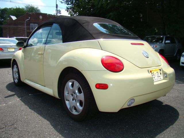 2003 Volkswagen New Beetle 2500 Extended Cab 4WD SLT