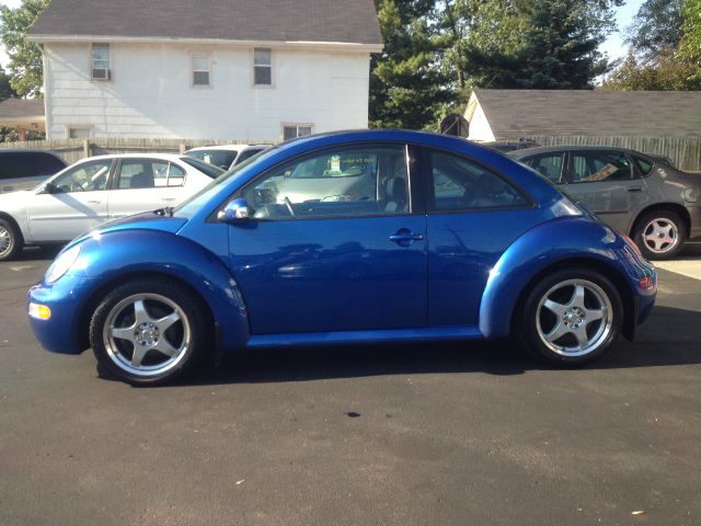 2003 Volkswagen New Beetle Crewmax-short-limited-sunroof-6 CD Jbl-newer Tires