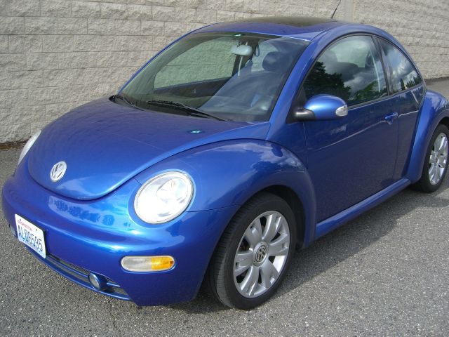 2003 Volkswagen New Beetle 2dr 3.8L Auto Track