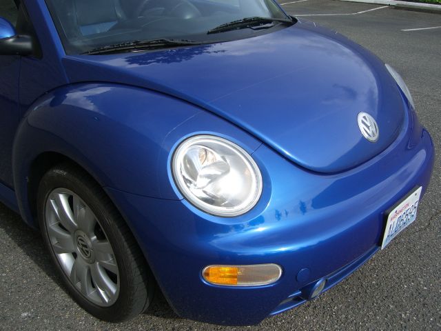 2003 Volkswagen New Beetle 2dr 3.8L Auto Track