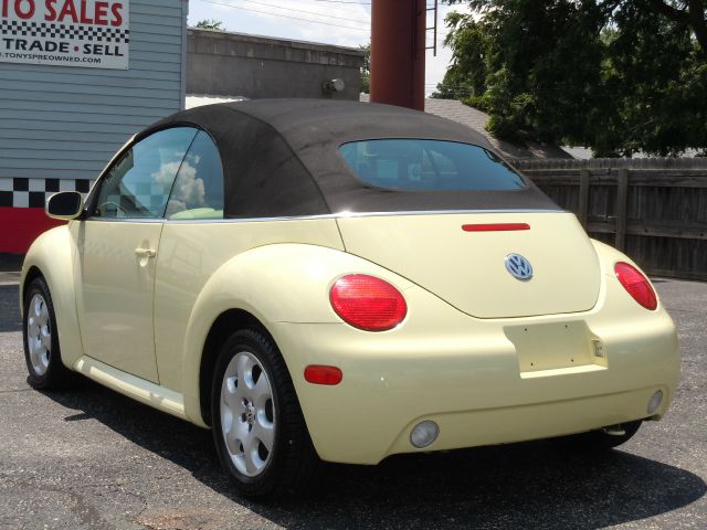 2003 Volkswagen New Beetle 2500 Extended Cab 4WD SLT