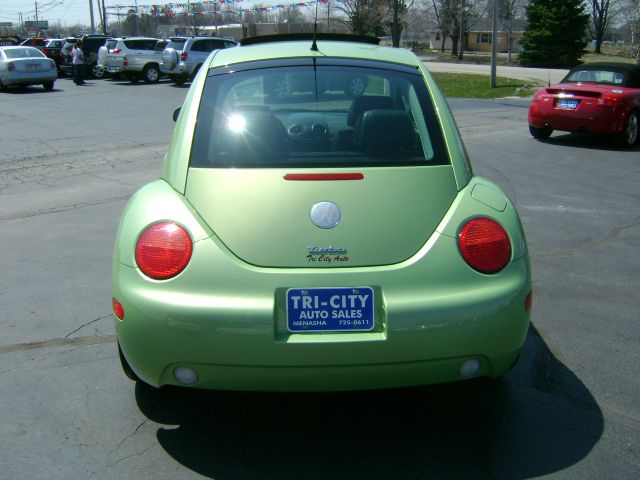 2003 Volkswagen New Beetle Crewmax-short-limited-sunroof-6 CD Jbl-newer Tires