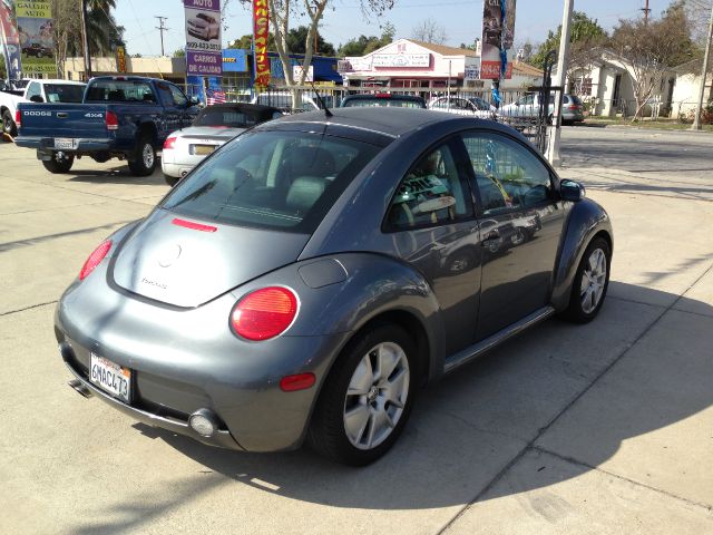 2003 Volkswagen New Beetle GT 4 Door