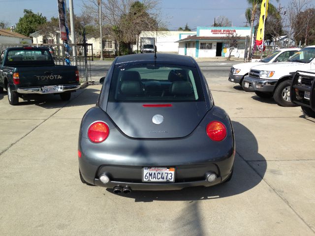 2003 Volkswagen New Beetle GT 4 Door