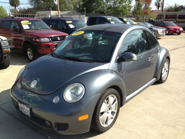 2003 Volkswagen New Beetle GT 4 Door