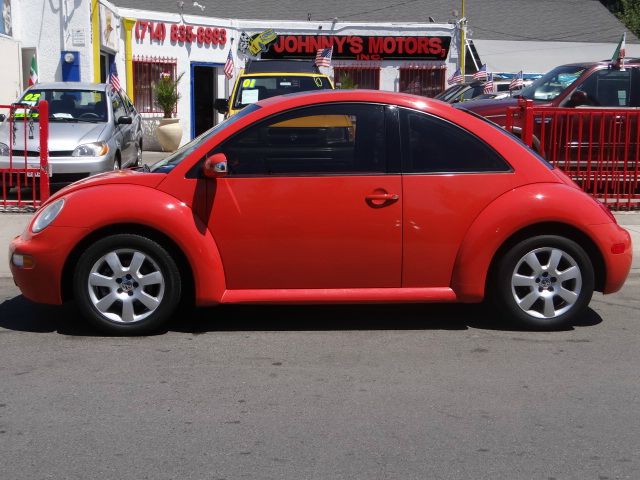 2003 Volkswagen New Beetle SEL Chrome Wheels/front Wheel Drive