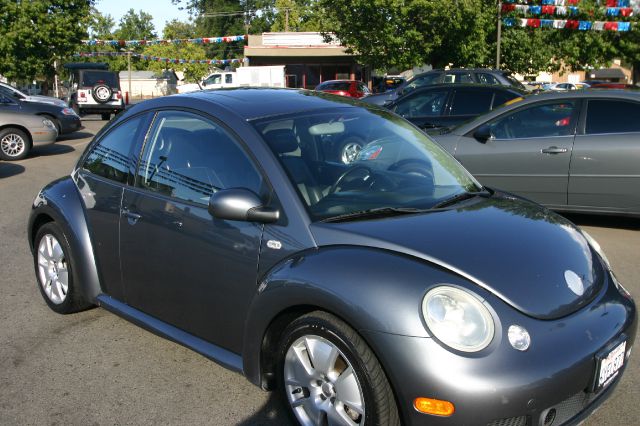 2003 Volkswagen New Beetle GT 4 Door