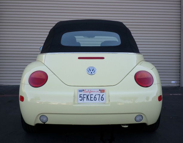 2004 Volkswagen New Beetle 2500 Extended Cab 4WD SLT