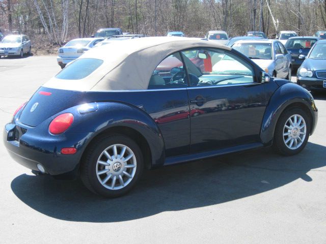 2004 Volkswagen New Beetle 2500 Extended Cab 4WD SLT