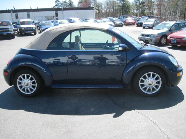 2004 Volkswagen New Beetle 2500 Extended Cab 4WD SLT