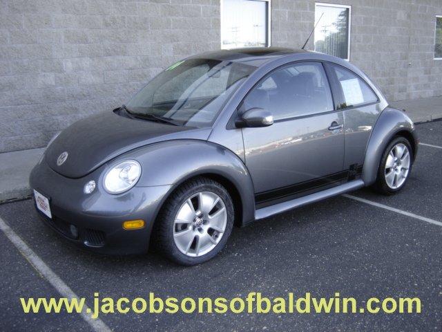 2004 Volkswagen New Beetle GT 4 Door