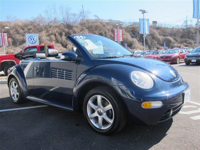 2004 Volkswagen New Beetle 1LT