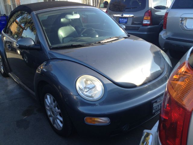 2004 Volkswagen New Beetle 2500 Extended Cab 4WD SLT