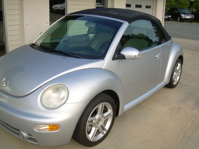 2004 Volkswagen New Beetle Touring With Navigation