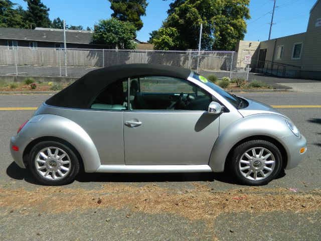 2004 Volkswagen New Beetle 2500 Extended Cab 4WD SLT