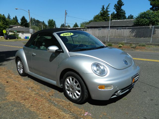 2004 Volkswagen New Beetle 2500 Extended Cab 4WD SLT