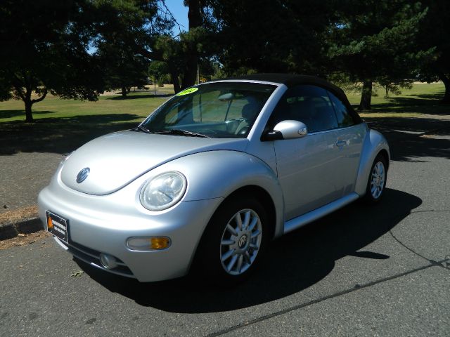 2004 Volkswagen New Beetle 2500 Extended Cab 4WD SLT