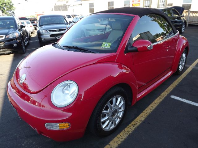 2004 Volkswagen New Beetle 2500 Extended Cab 4WD SLT