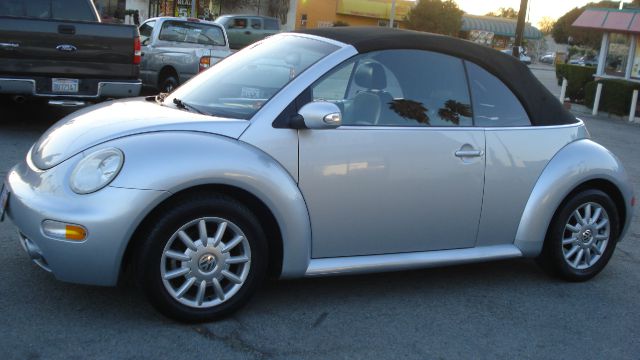 2004 Volkswagen New Beetle 2500 Extended Cab 4WD SLT