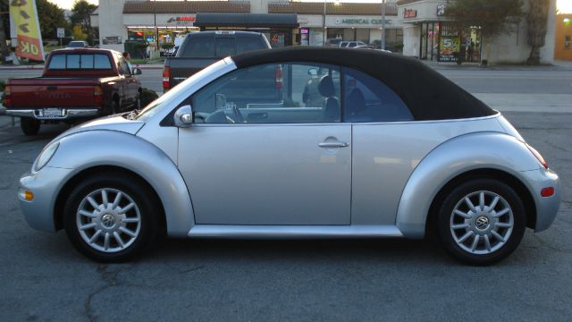 2004 Volkswagen New Beetle 2500 Extended Cab 4WD SLT