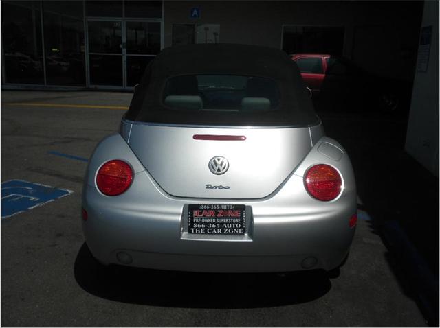 2004 Volkswagen New Beetle 2500 Extended Cab 4WD SLT