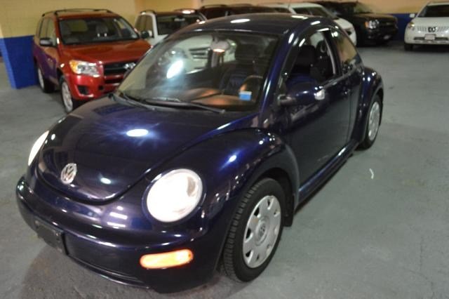 2004 Volkswagen New Beetle 4matic 4dr 3.5L