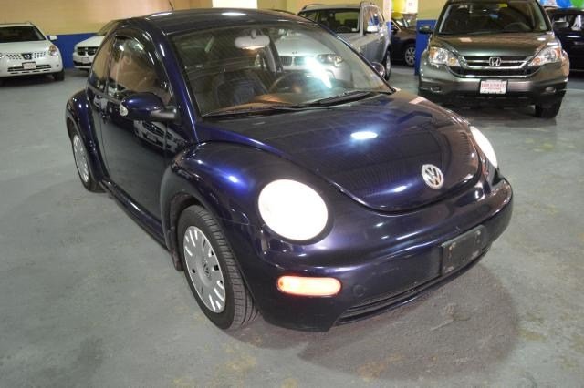 2004 Volkswagen New Beetle 4matic 4dr 3.5L