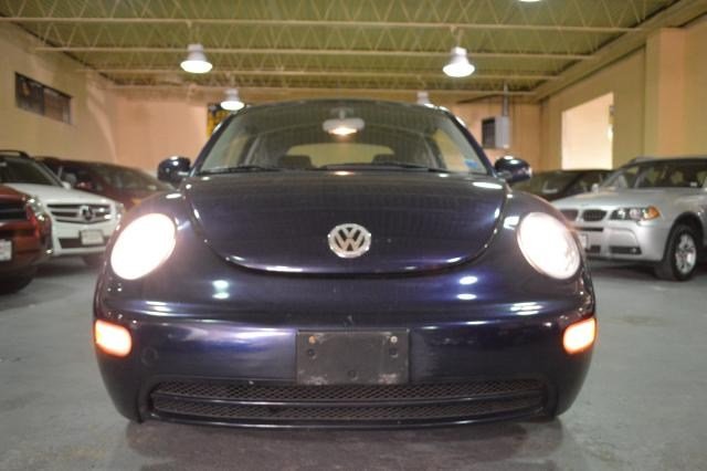 2004 Volkswagen New Beetle 4matic 4dr 3.5L