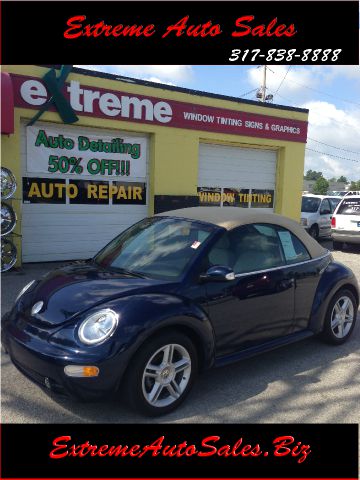 2004 Volkswagen New Beetle 3/4 Ton