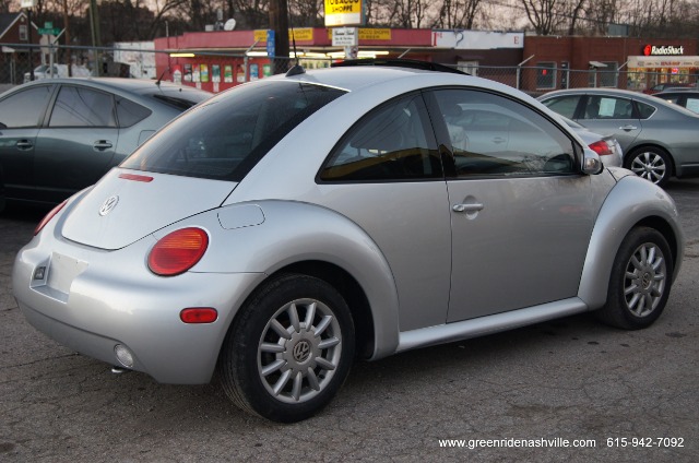 2005 Volkswagen New Beetle 143.5 LTZ