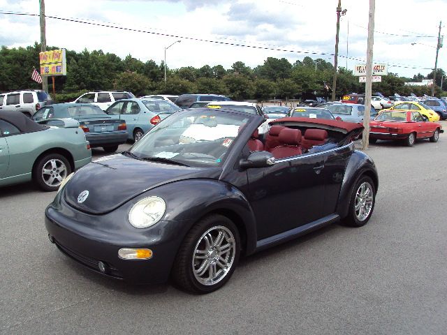 2005 Volkswagen New Beetle 2500 Extended Cab 4WD SLT