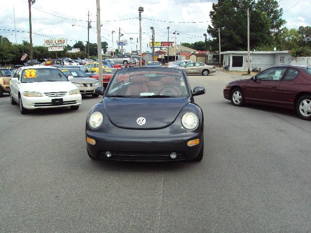 2005 Volkswagen New Beetle 2500 Extended Cab 4WD SLT