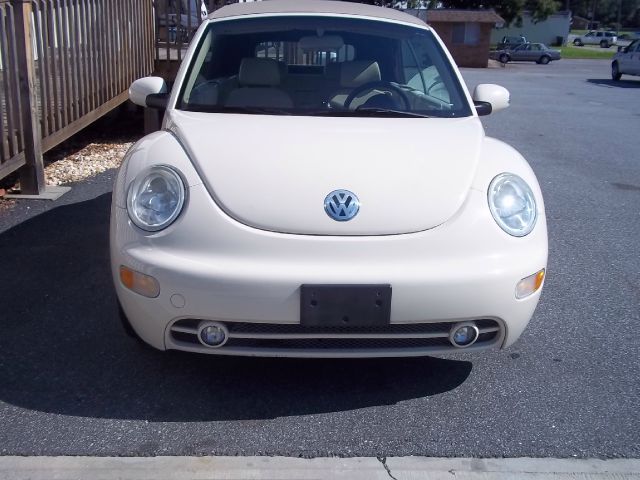 2005 Volkswagen New Beetle 2500 Extended Cab 4WD SLT