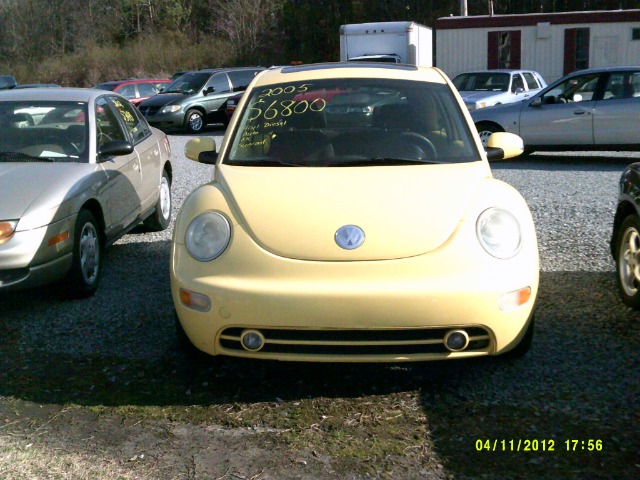 2005 Volkswagen New Beetle 143.5 LTZ