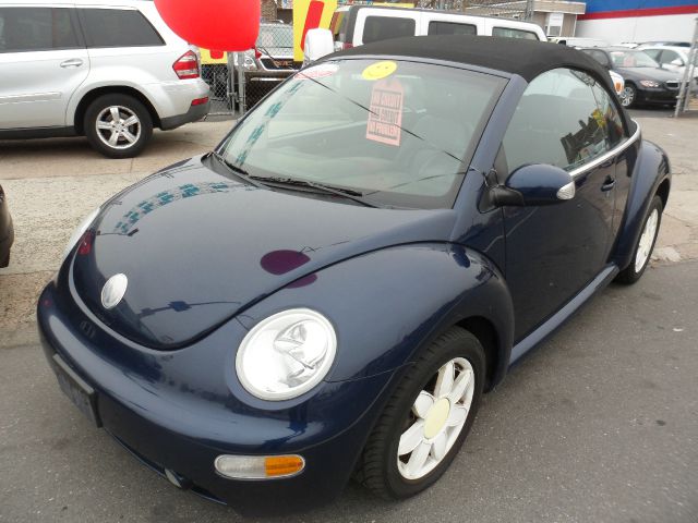 2005 Volkswagen New Beetle 3/4 Ton