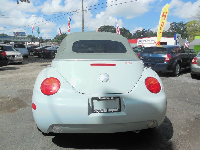 2005 Volkswagen New Beetle 2500 Extended Cab 4WD SLT