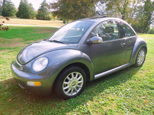 2005 Volkswagen New Beetle 143.5 LTZ