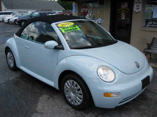 2005 Volkswagen New Beetle ZX4 SE Sedan